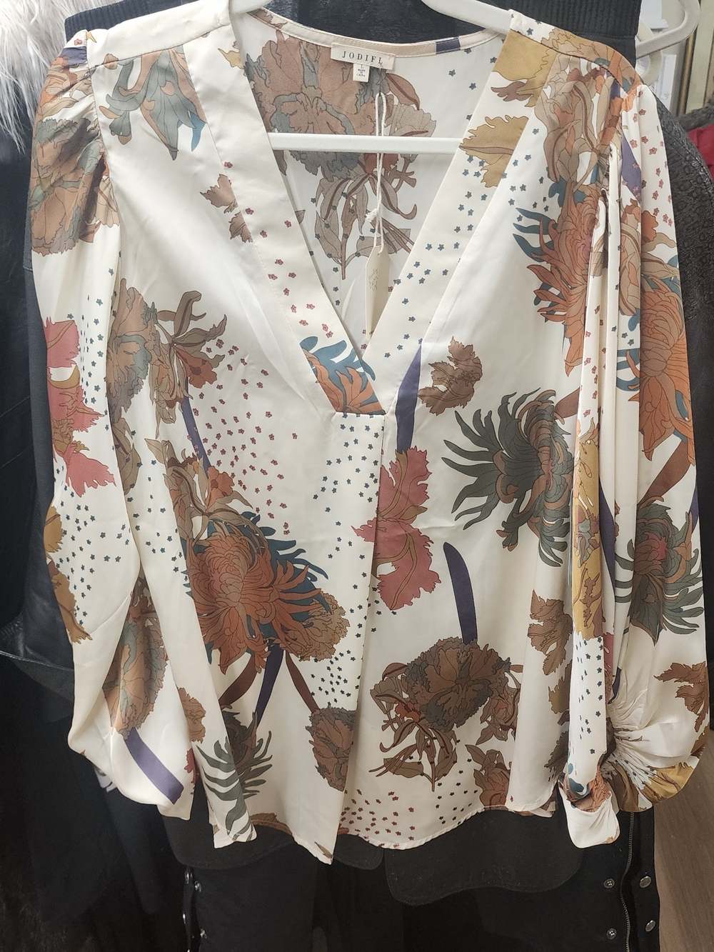 JODIFL Cream Floral V-Neck Blouse with Earthy Accents